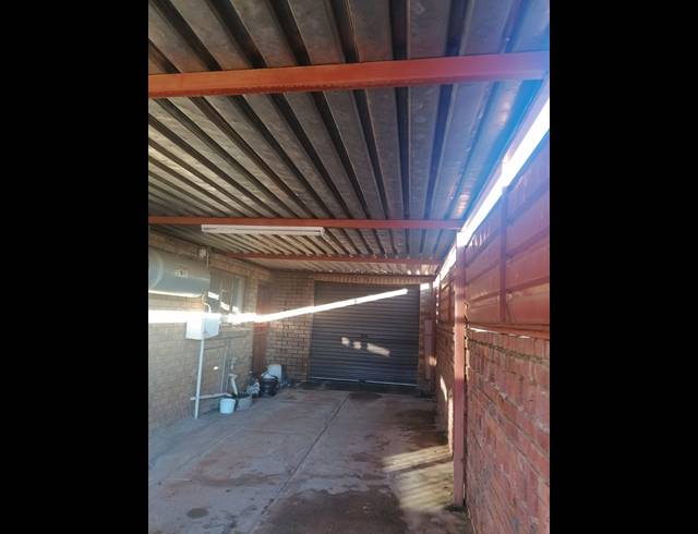 4 BEDROOM FREEHOLD FOR SALE IN SOSHANGUVE L